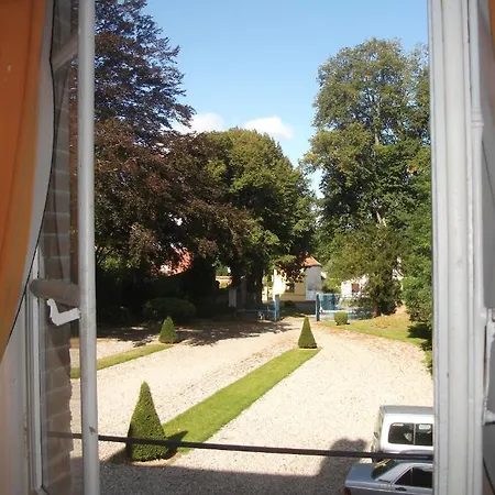 Château De Bussus Maison d'hôtes