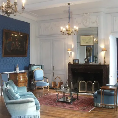 Maison d'hôtes Château De Bussus Yaucourt-Bussus