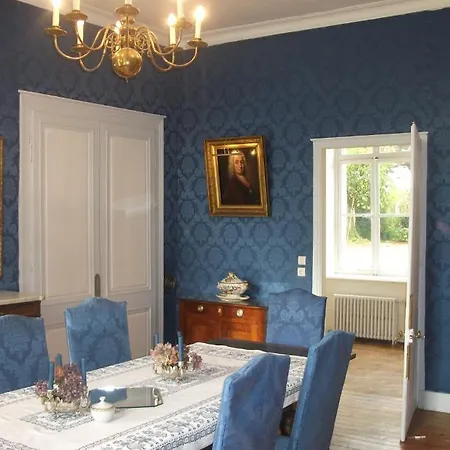 Maison d'hôtes Château De Bussus *