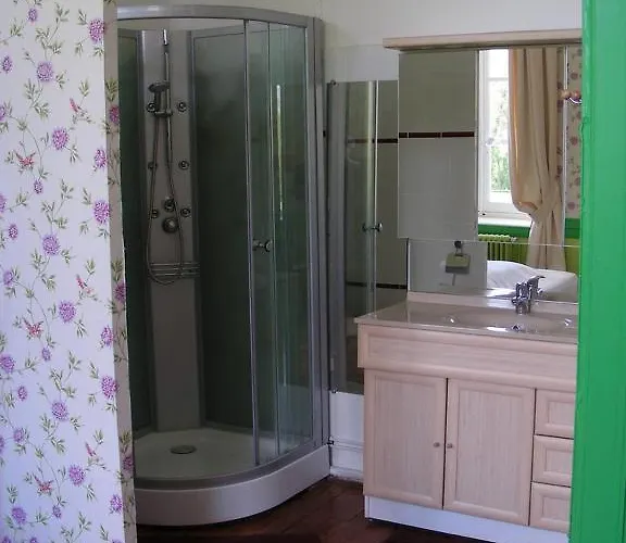 Chateau De Bussus Pensionat Yaucourt-Bussus