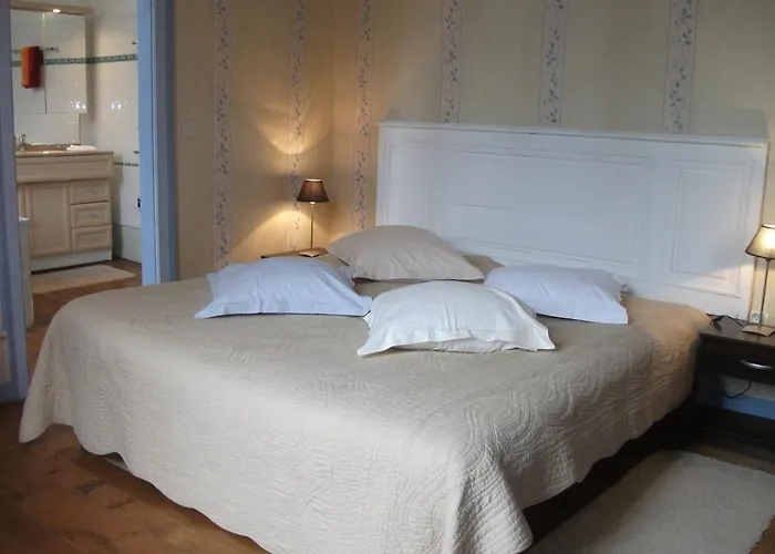 Chateau De Bussus Pensionat Yaucourt-Bussus